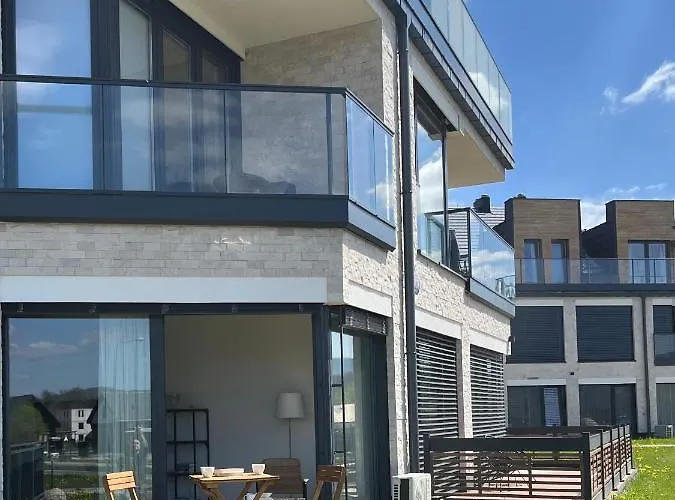 Krzysztofa Bochusa * 옐레니아구라