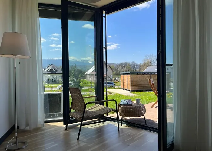 Krzysztofa Bochusa 아파트 *